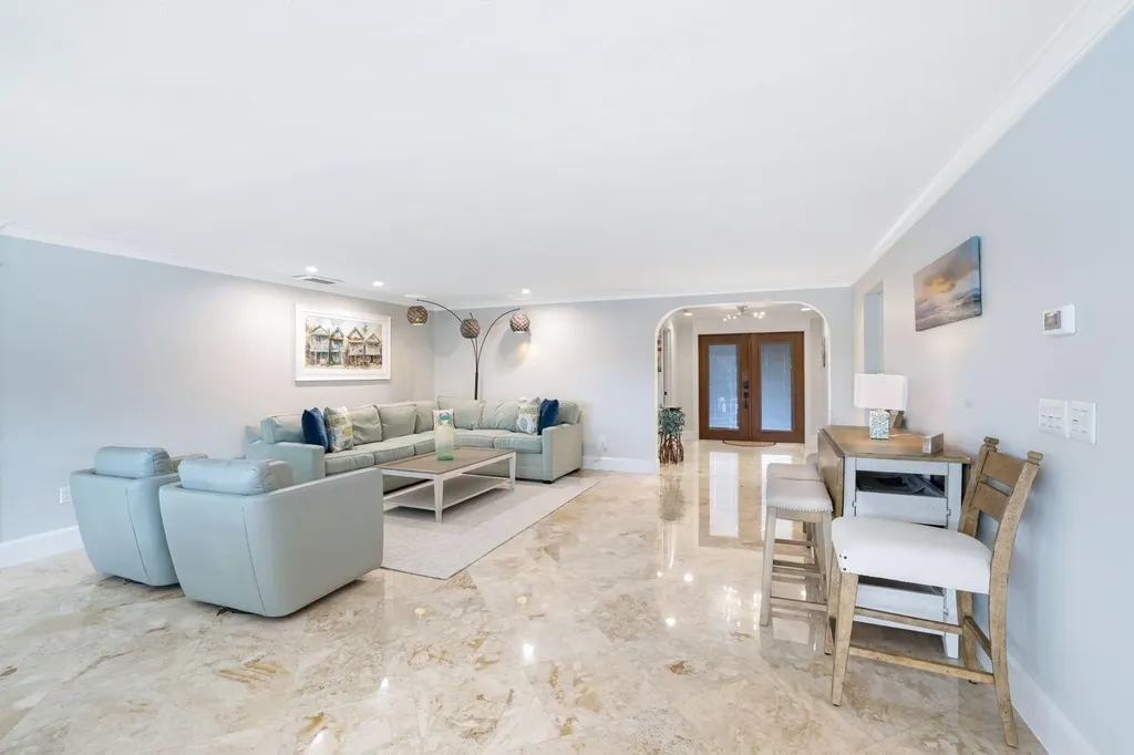 418 Tarpon Court Marco Island FL 34145