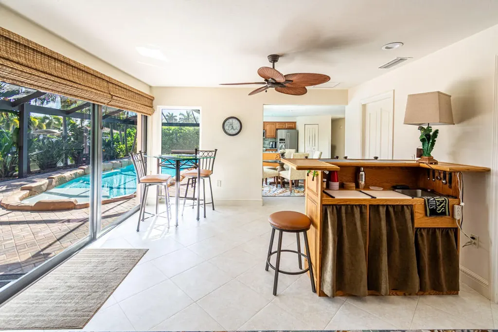 211 Seahorse Court Marco Island FL 34145