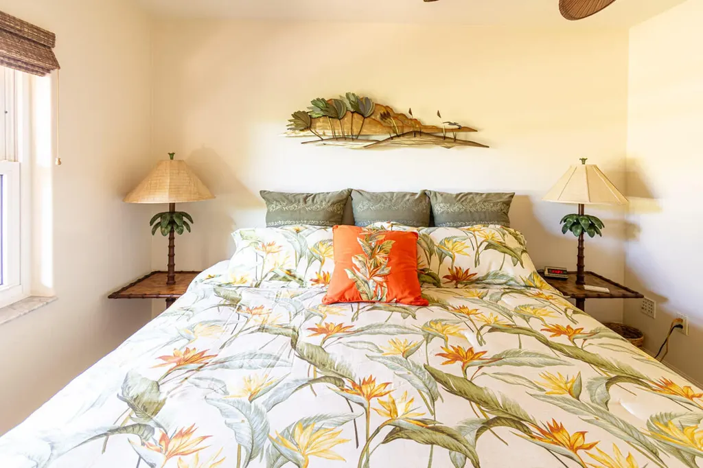 211 Seahorse Court Marco Island FL 34145