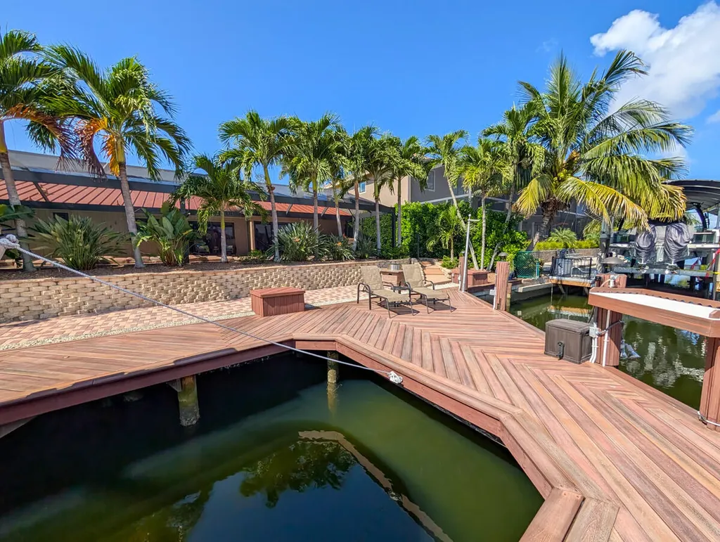 211 Seahorse Court Marco Island FL 34145