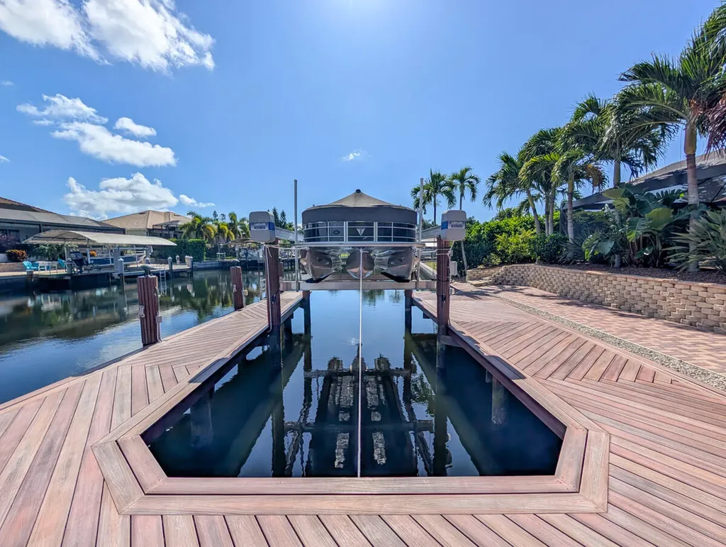 211 Seahorse Court Marco Island FL 34145