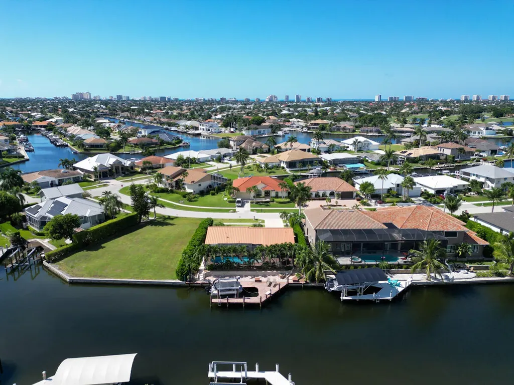 211 Seahorse Court Marco Island FL 34145