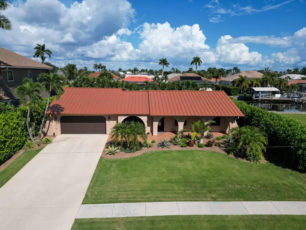 211 Seahorse Court Marco Island FL 34145