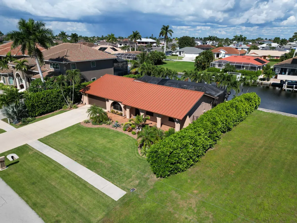 211 Seahorse Court Marco Island FL 34145