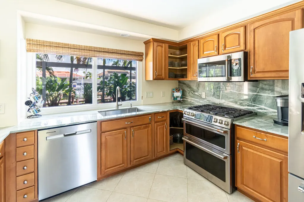 211 Seahorse Court Marco Island FL 34145