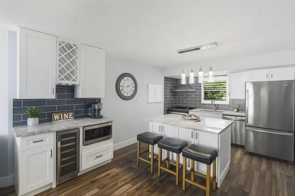 1011 Anglers Cove Cove Marco Island FL 34145