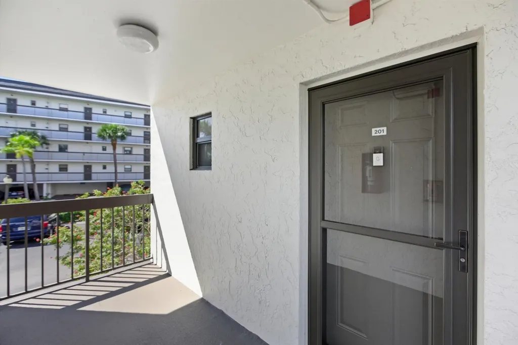 1011 Anglers Cove Cove Marco Island FL 34145