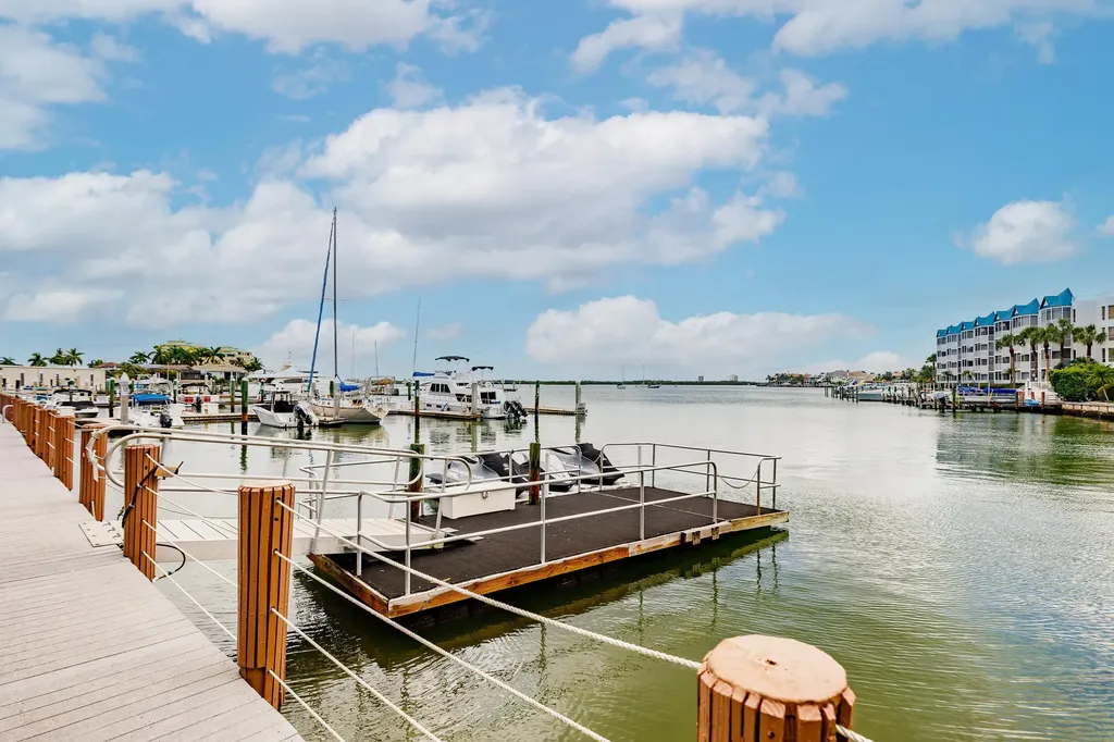1011 Anglers Cove Cove Marco Island FL 34145