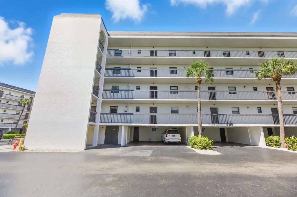 1011 Anglers Cove Cove Marco Island FL 34145