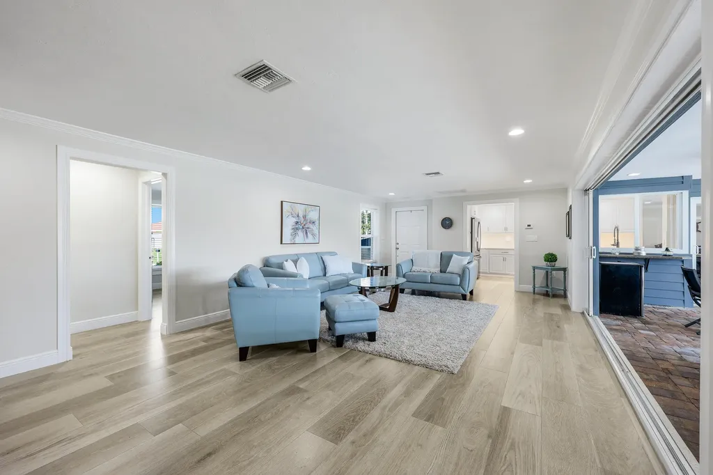 427 Nassau Court Marco Island FL 34145