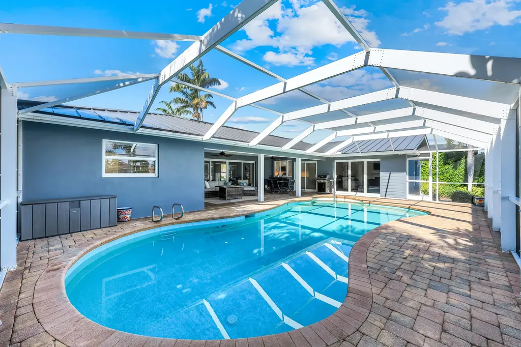 427 Nassau Court Marco Island FL 34145