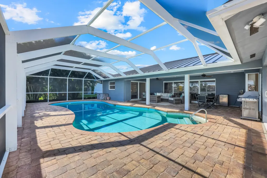 427 Nassau Court Marco Island FL 34145