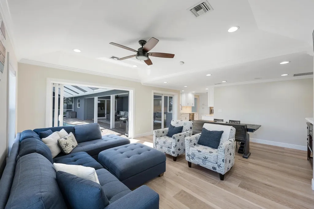 427 Nassau Court Marco Island FL 34145