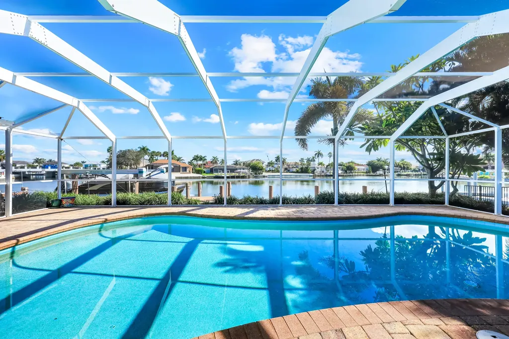 427 Nassau Court Marco Island FL 34145