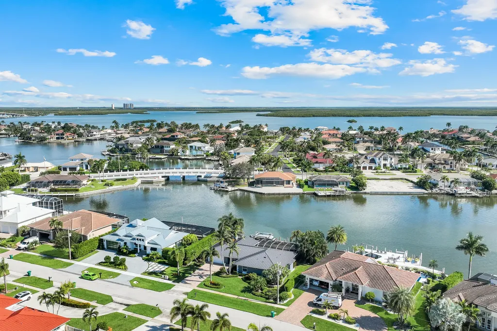 427 Nassau Court Marco Island FL 34145