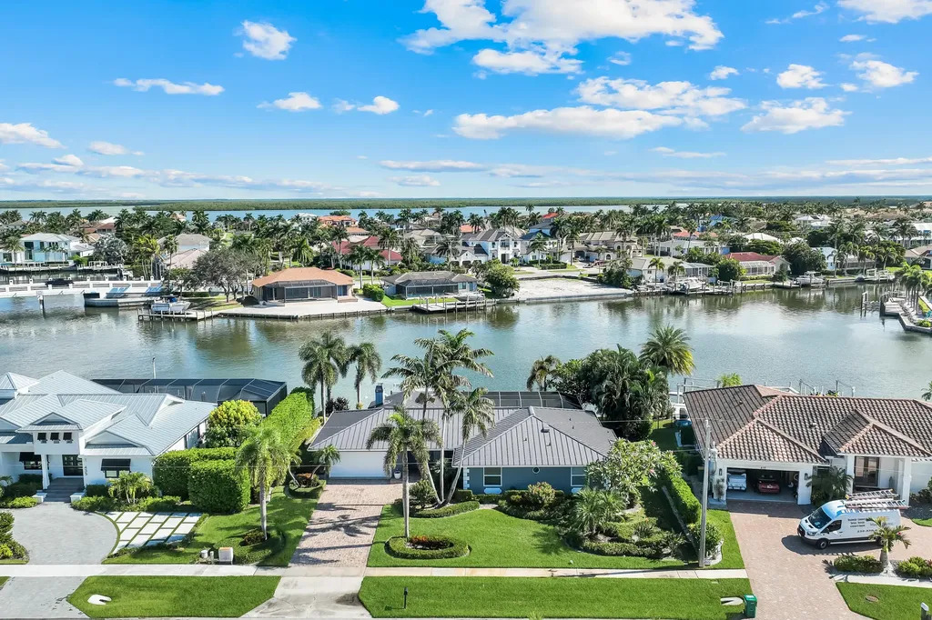427 Nassau Court Marco Island FL 34145