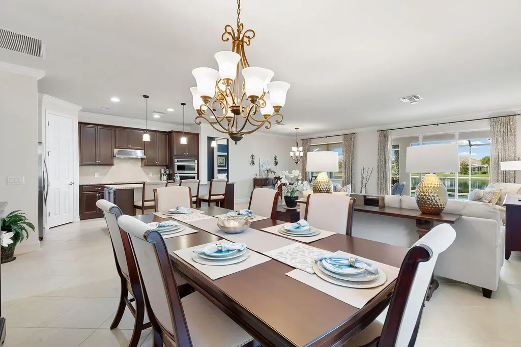 8407 Benelli Court Naples FL 34114