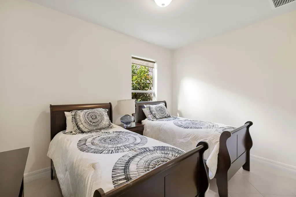 8407 Benelli Court Naples FL 34114