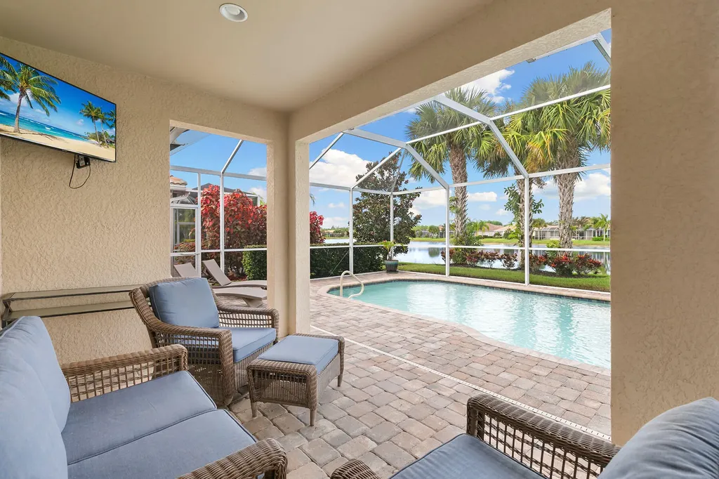 8407 Benelli Court Naples FL 34114