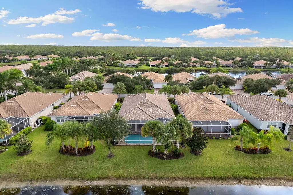 8407 Benelli Court Naples FL 34114