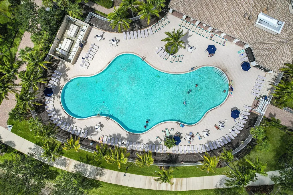 8407 Benelli Court Naples FL 34114