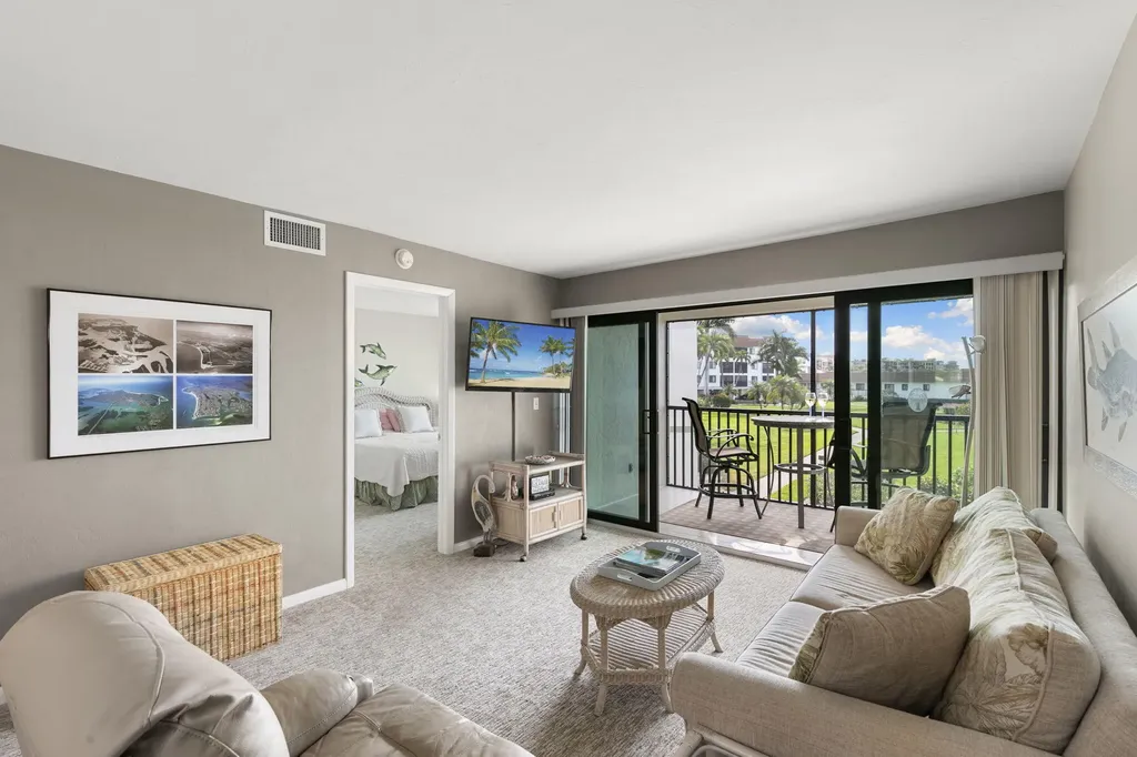 750 W Elkcam Circle Marco Island FL 34145