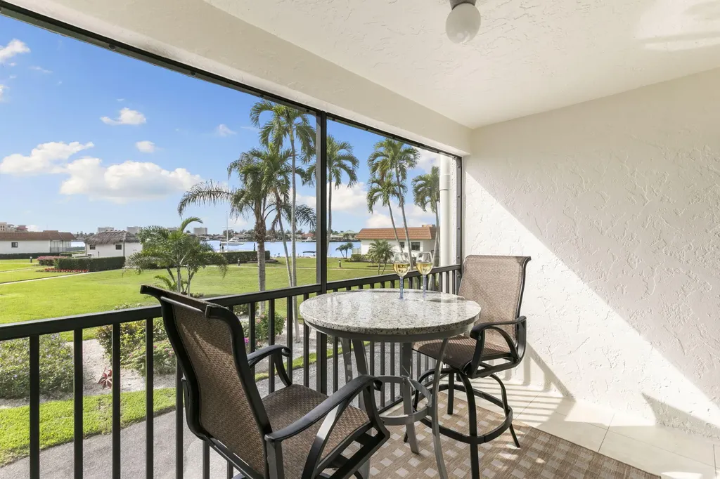 750 W Elkcam Circle Marco Island FL 34145