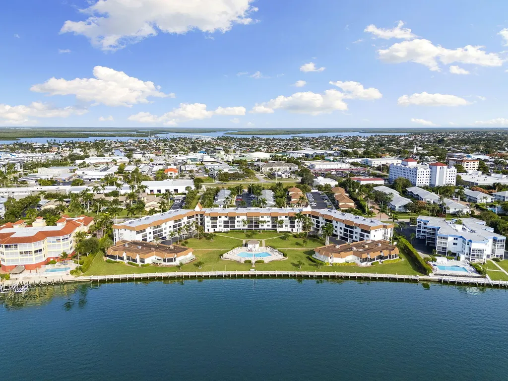 750 W Elkcam Circle Marco Island FL 34145