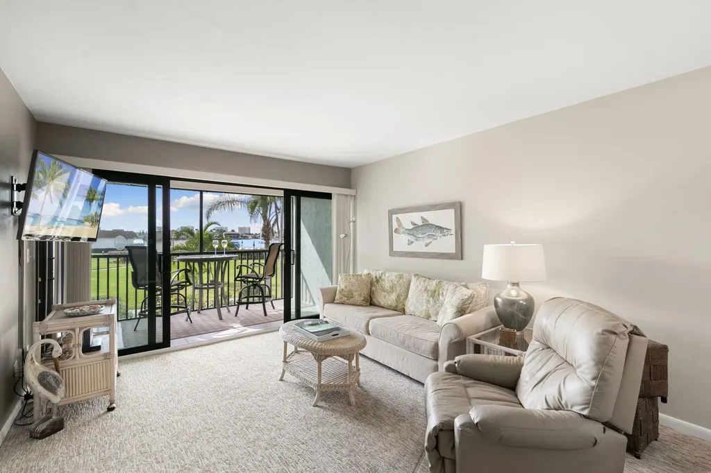 750 W Elkcam Circle Marco Island FL 34145