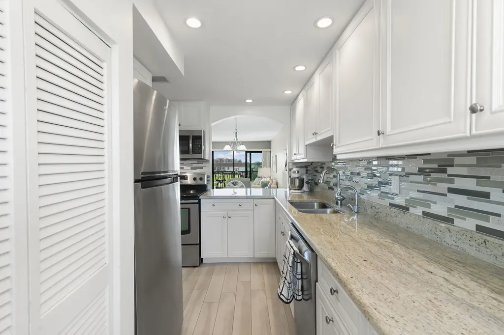 750 W Elkcam Circle Marco Island FL 34145