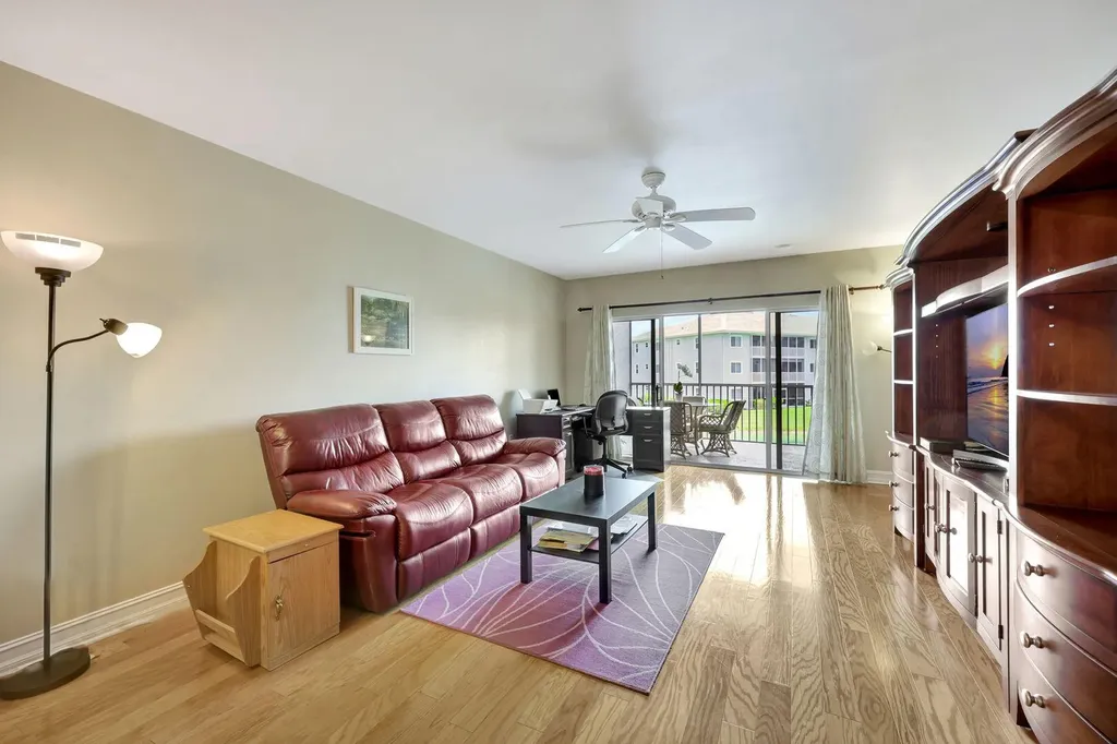 7842 Regal Heron Circle Naples FL 34104