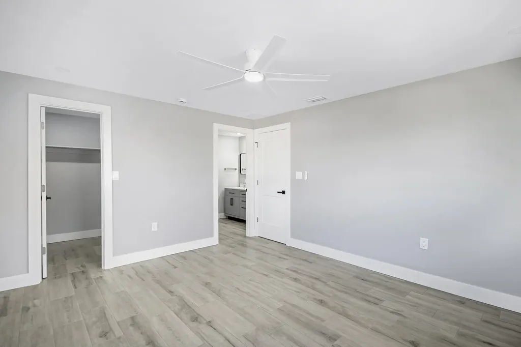 144 San Salvador Street Naples FL 34113