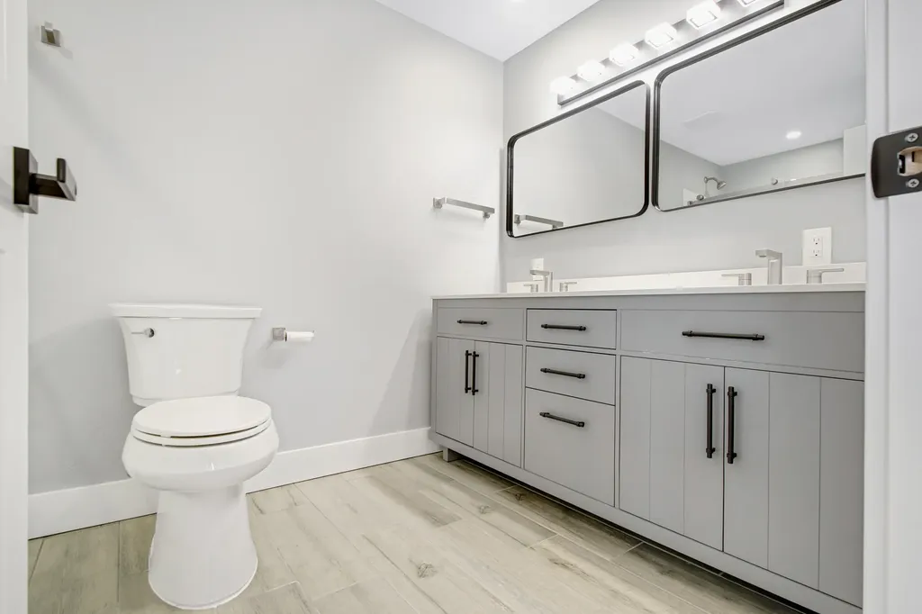 144 San Salvador Street Naples FL 34113