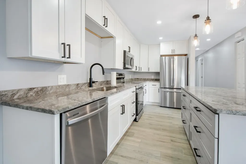 144 San Salvador Street Naples FL 34113