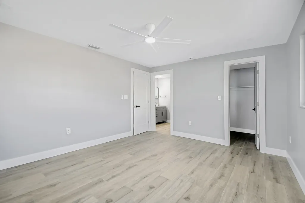 144 San Salvador Street Naples FL 34113