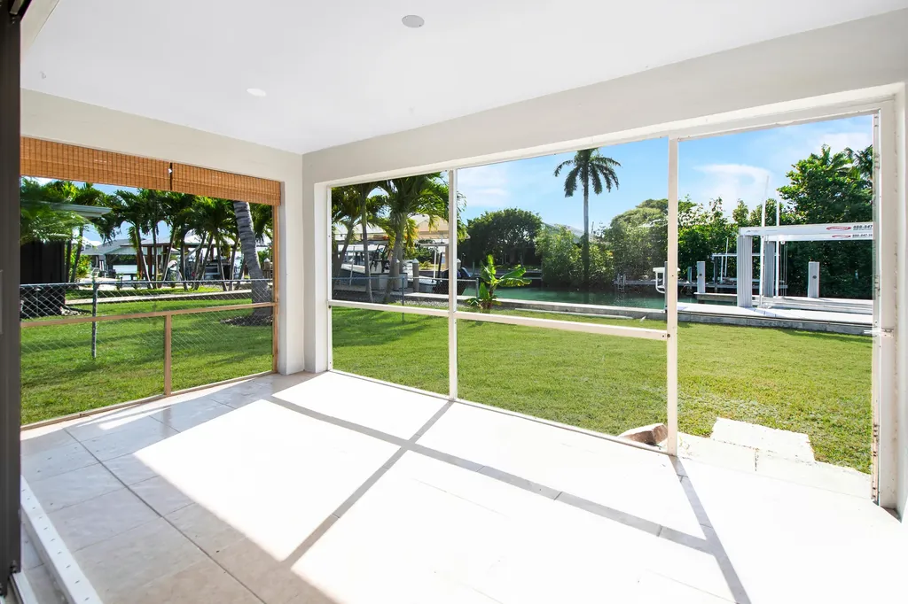 144 San Salvador Street Naples FL 34113