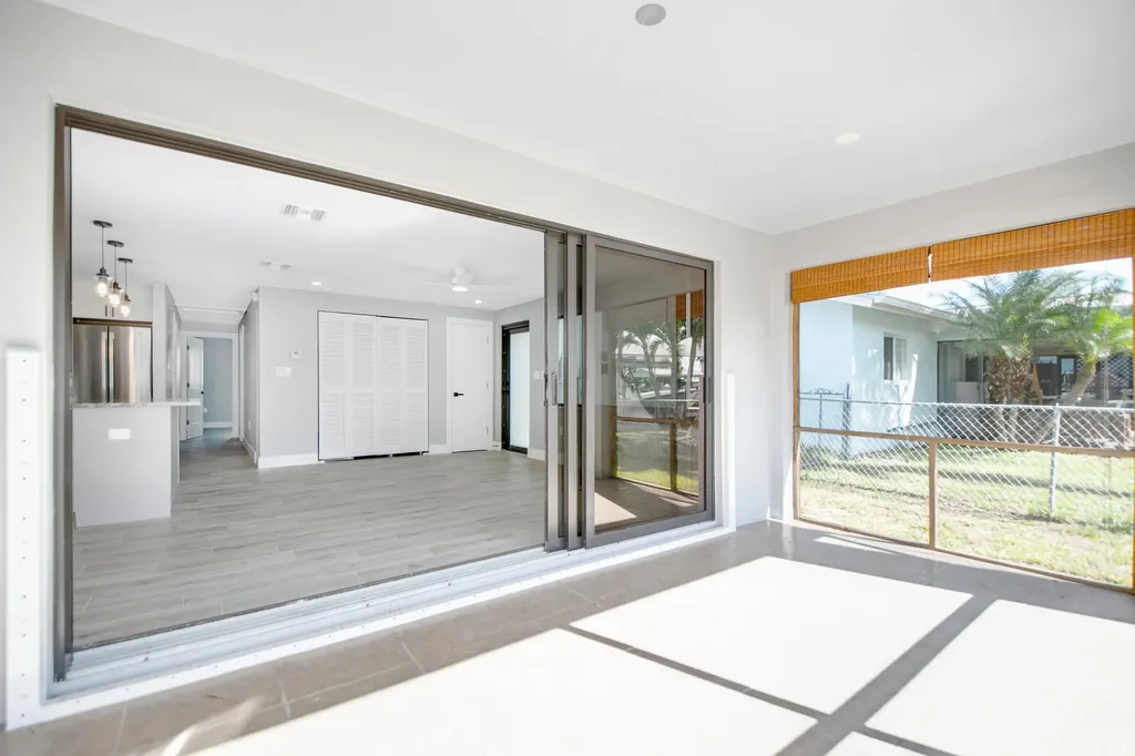 144 San Salvador Street Naples FL 34113