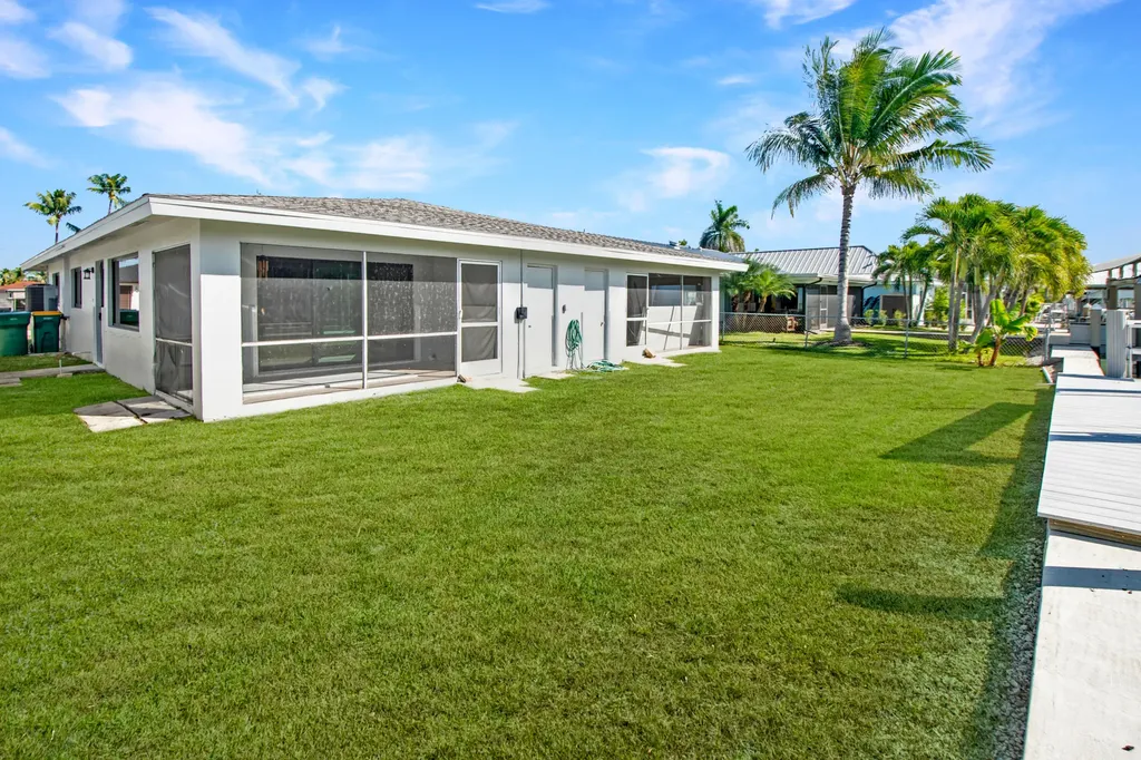 144 San Salvador Street Naples FL 34113