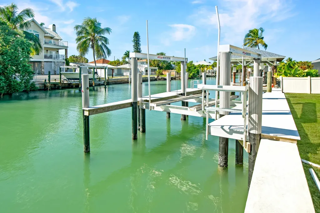 144 San Salvador Street Naples FL 34113