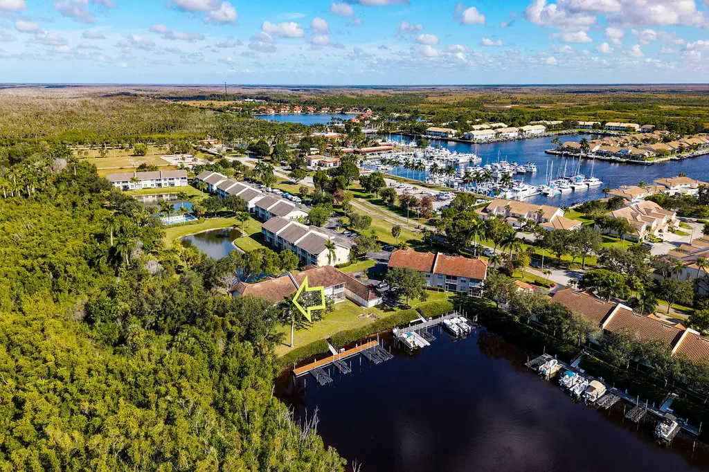 290 Newport Drive Naples FL 34114