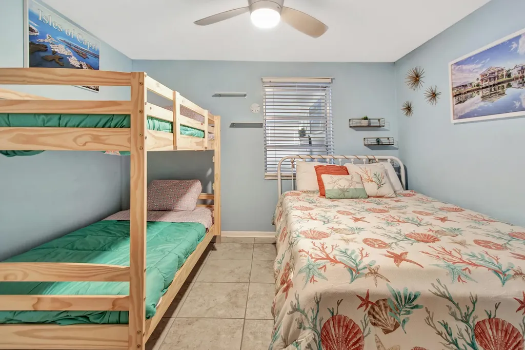 101 Pago Pago Drive E Naples FL 34113