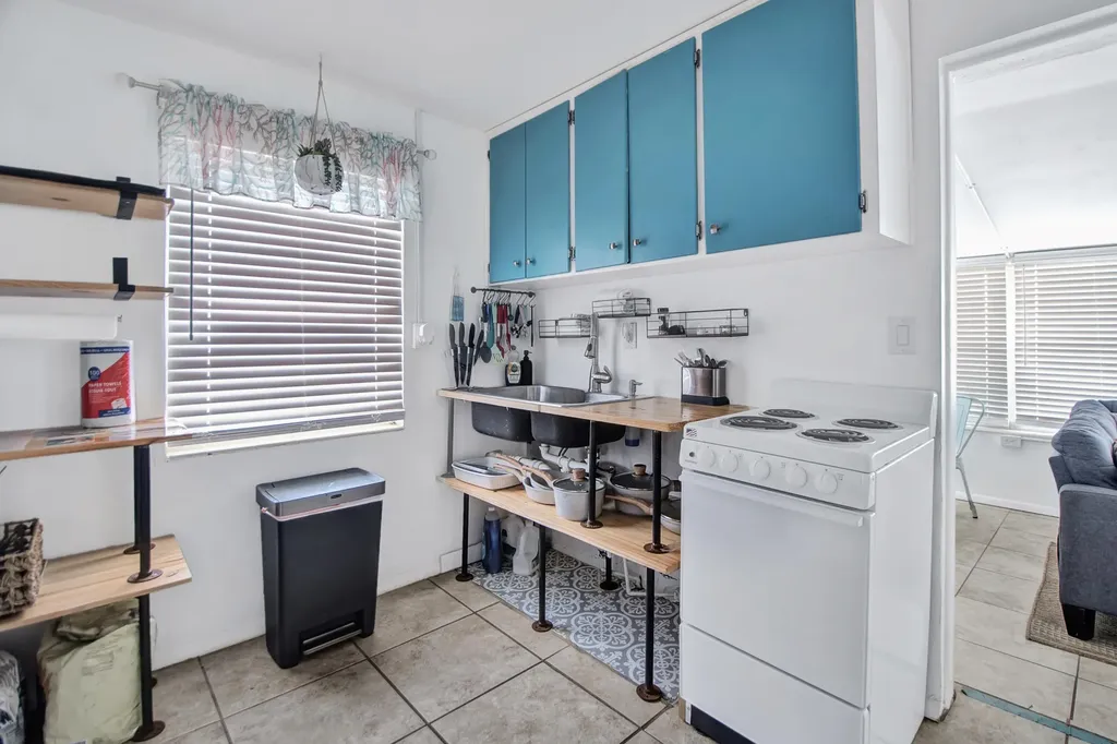 101 Pago Pago Drive E Naples FL 34113