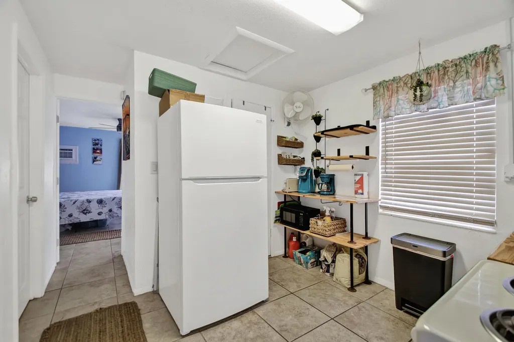 101 Pago Pago Drive E Naples FL 34113