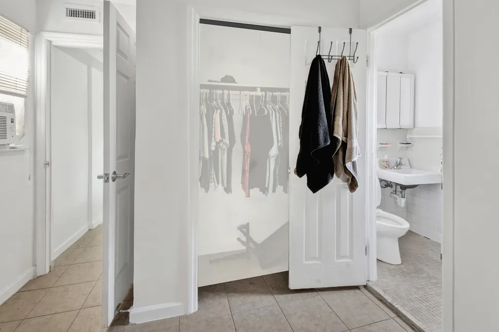 101 Pago Pago Drive E Naples FL 34113