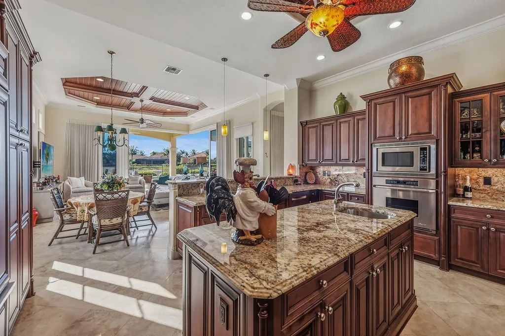 9322 Chiasso Cove Court Naples FL 34114
