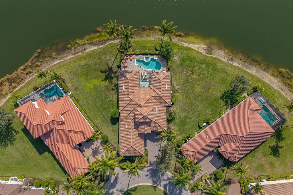 9322 Chiasso Cove Court Naples FL 34114