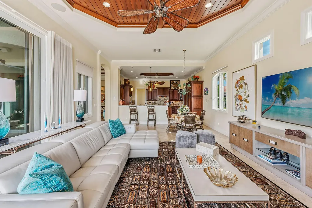 9322 Chiasso Cove Court Naples FL 34114