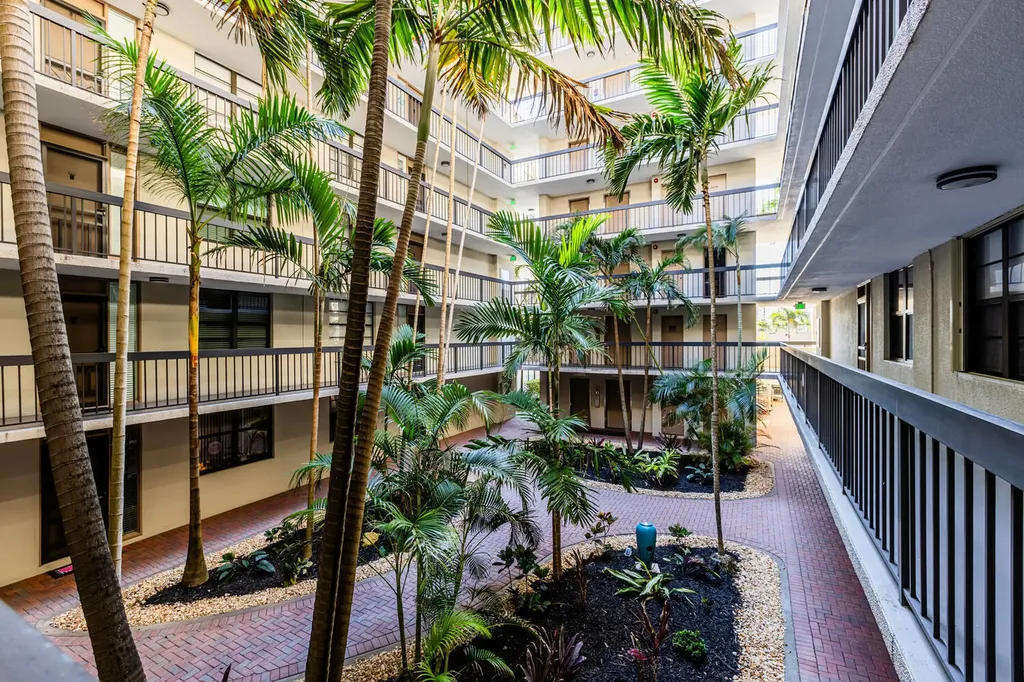 651 Seaview Court Marco Island FL 34145