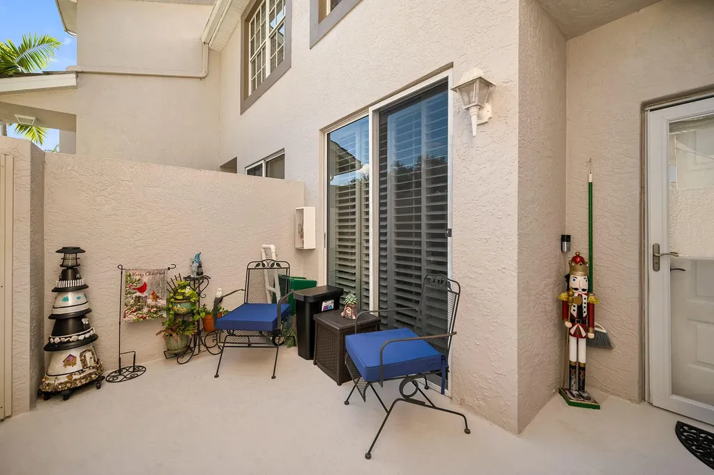 3755 Fieldstone Boulevard Naples FL 34109