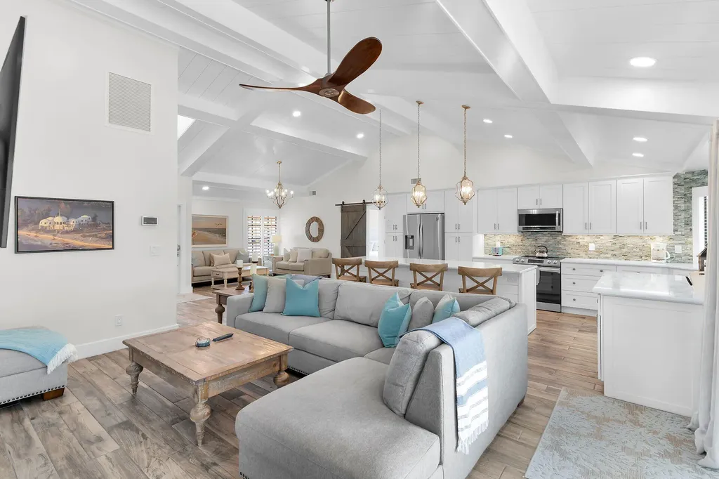 34 Tahiti Road Marco Island FL 34145